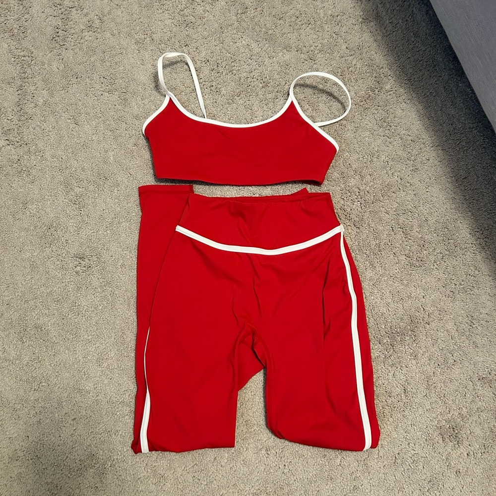 Red Active Set - Picture 5 of 5